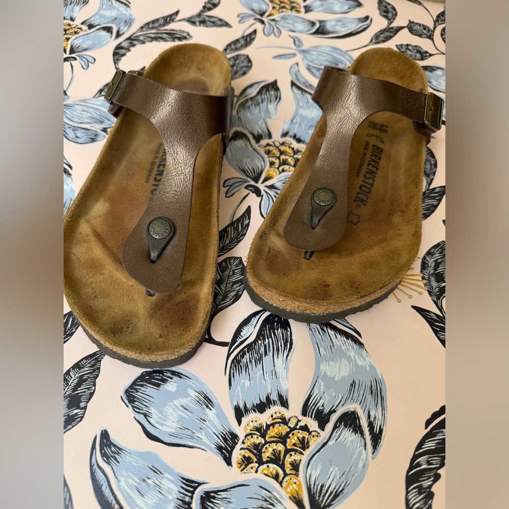 Birkenstock Gizeh leather Dark Copper size 40, women’s 10